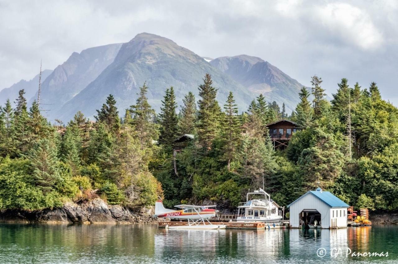 Stillpoint Lodge - All-Inclusive Halibut Cove Eksteriør billede