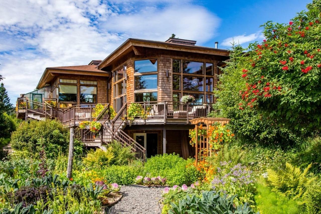 Stillpoint Lodge - All-Inclusive Halibut Cove Eksteriør billede